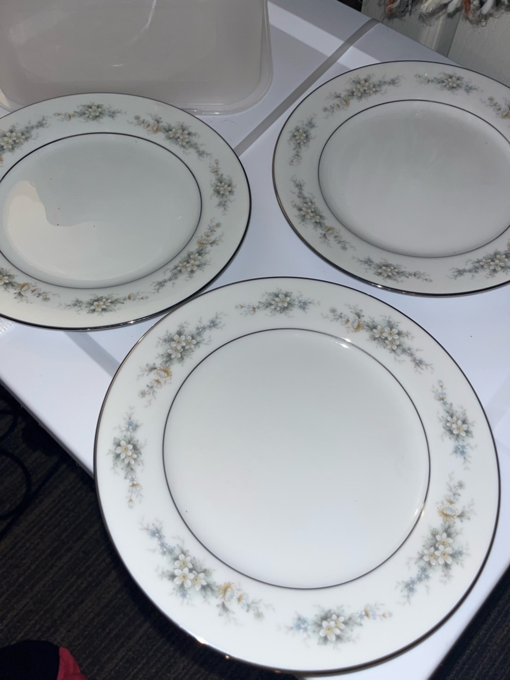 Noritake White Melissa 3080# Dinner Plates with Blue-Gray Floral Motif